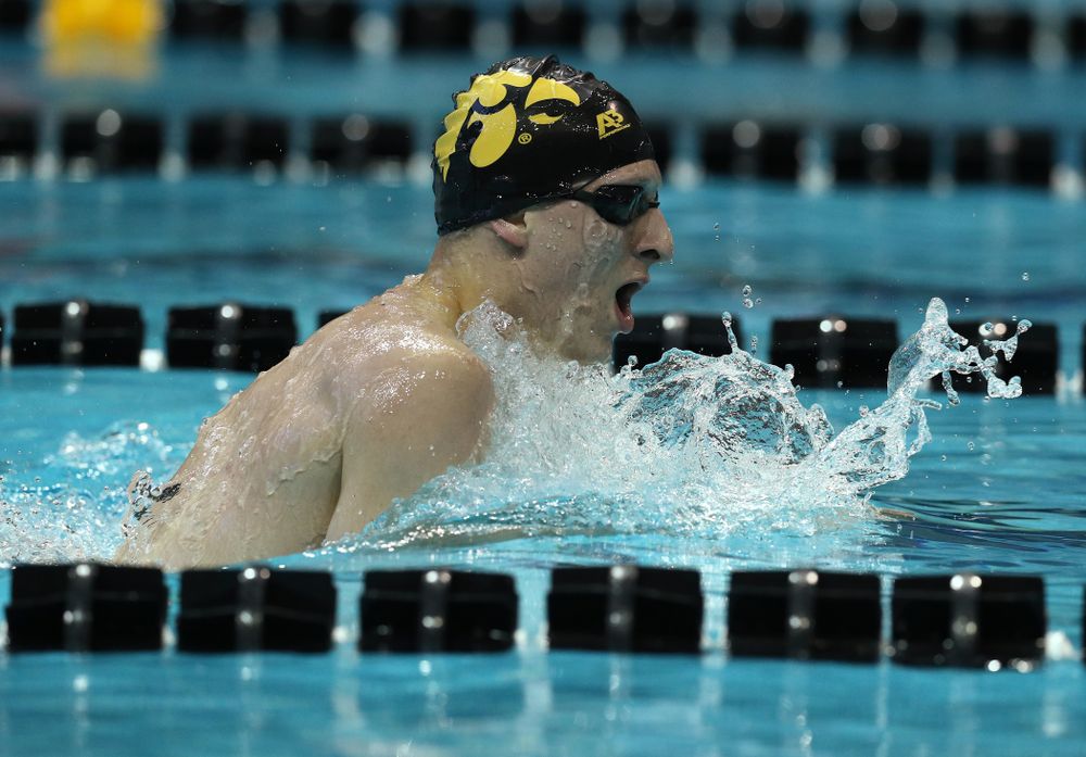 Iowa's Jackson Kuhlers swims the 200 yard Individual Medley Thursday, November 15, 2018 during the 2018 Hawkeye Invitational at the Campus Recreation and Wellness Center. (Brian Ray/hawkeyesports.com)