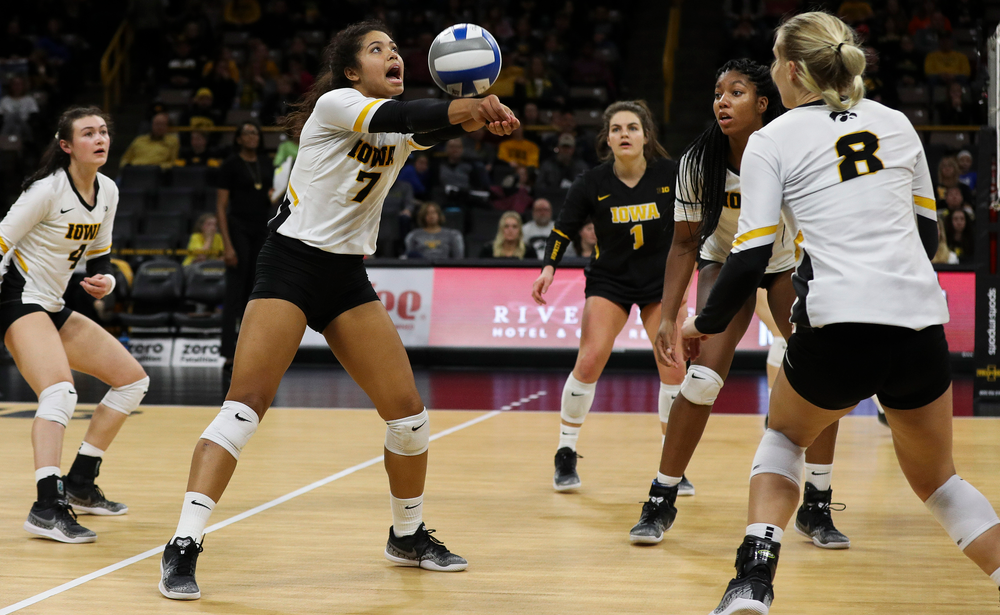 Iowa Hawkeyes setter Brie Orr (7) bumps the ball during a match against Maryland at Carver-Hawkeye Arena on November 23, 2018. (Tork Mason/hawkeyesports.com)