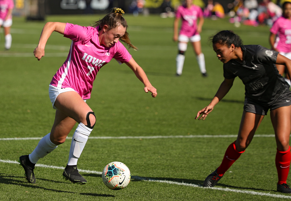 Iowa forward Skylar Alward (7) moves with the ball during the first half of their match at the Iowa Soccer Complex in Iowa City on Sunday, Oct 27, 2019. (Stephen Mally/hawkeyesports.com)