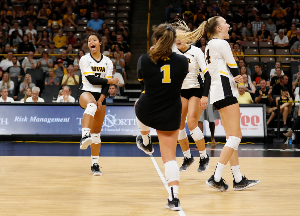 Iowa Hawkeyes setter Gabrielle Orr (7) against Eastern Illinois Sunday, September 9, 2018 at Carver-Hawkeye Arena. (Brian Ray/hawkeyesports.com)