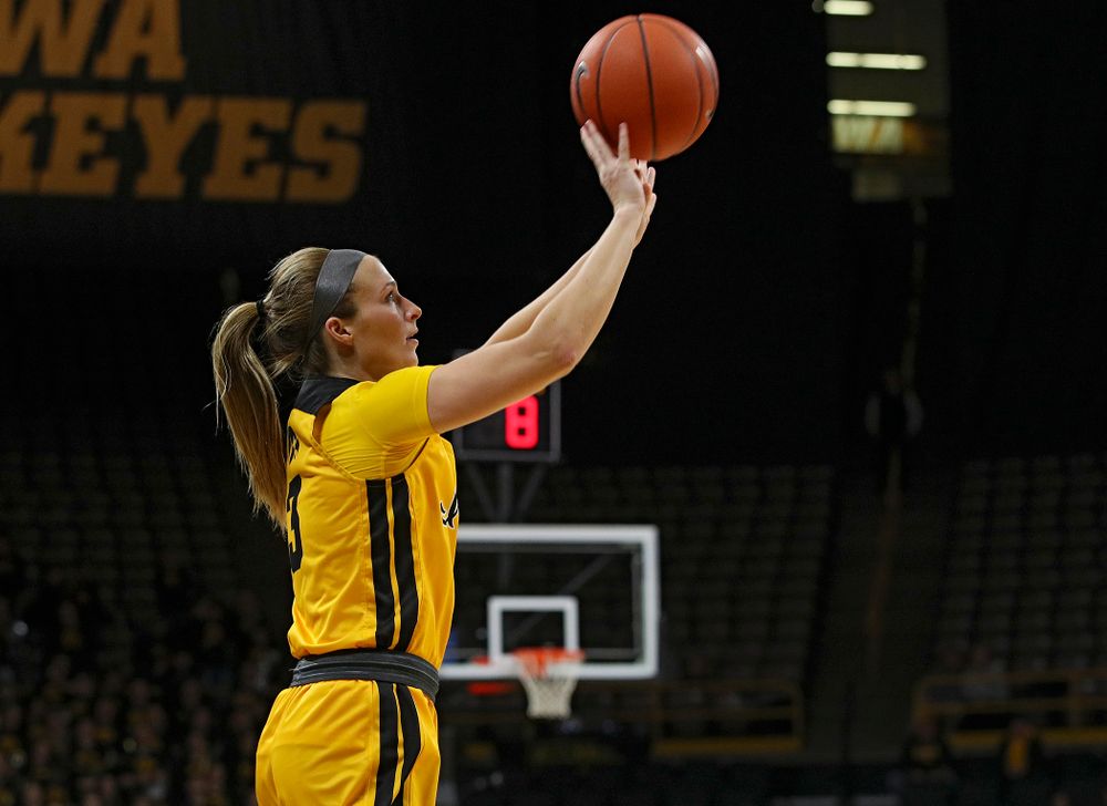 Iowa Hawkeyes guard Makenzie Meyer (3) puts up a shot during the fourth quarter of their game at Carver-Hawkeye Arena in Iowa City on Thursday, January 23, 2020. (Stephen Mally/hawkeyesports.com)