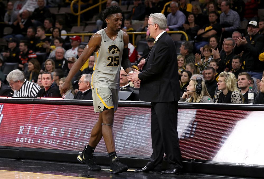 Iowa Hawkeyes forward Tyler Cook (25) and head coach Fran McCaffery against the Nebraska Cornhuskers Sunday, January 6, 2019 at Carver-Hawkeye Arena. (Brian Ray/hawkeyesports.com)