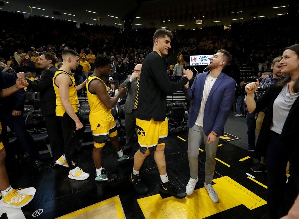 Iowa Hawkeyes forward Luka Garza (55) and Jordan Bohannon against the Nebraska Cornhuskers Saturday, February 8, 2020 at Carver-Hawkeye Arena. (Brian Ray/hawkeyesports.com)