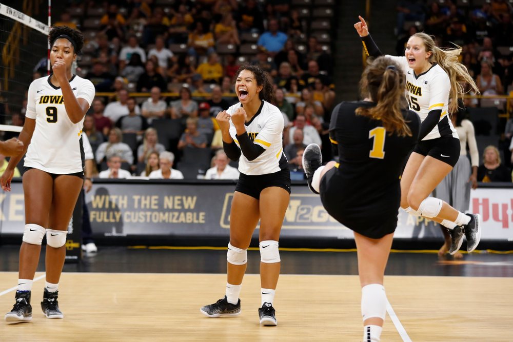 Iowa Hawkeyes setter Gabrielle Orr (7) against Eastern Illinois Sunday, September 9, 2018 at Carver-Hawkeye Arena. (Brian Ray/hawkeyesports.com)
