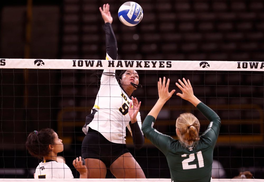 Iowa Hawkeyes middle blocker Amiya Jones (9) against the Michigan State Spartans Friday, September 21, 2018 at Carver-Hawkeye Arena. (Brian Ray/hawkeyesports.com)