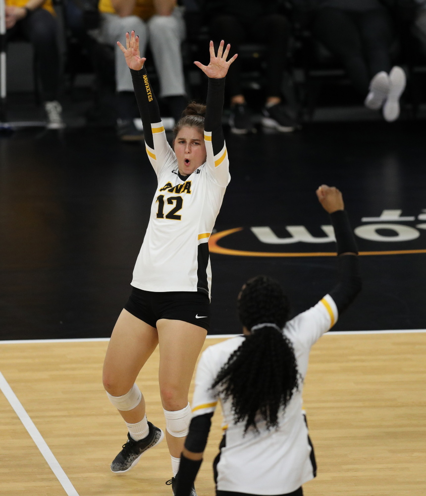 Iowa Hawkeyes defensive specialist Emily Bushman (12) against the Ohio State Buckeyes Saturday, November 24, 2018 at Carver-Hawkeye Arena. (Brian Ray/hawkeyesports.com)