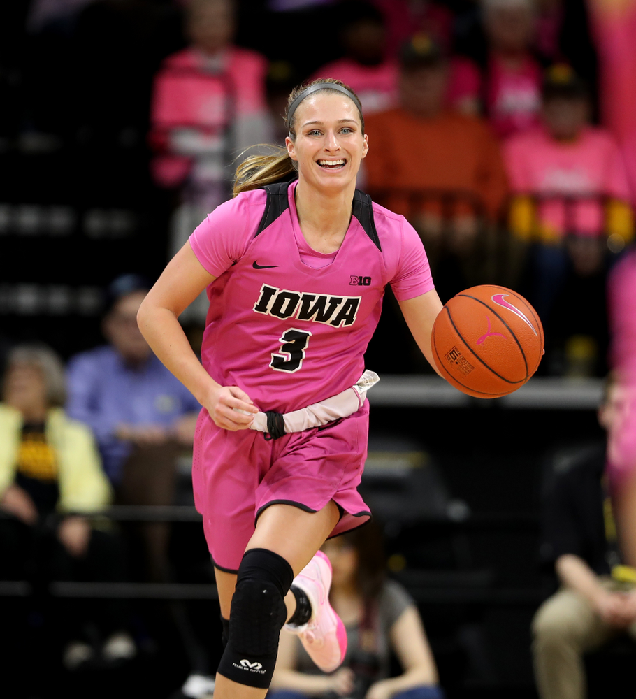 Iowa Hawkeyes guard Makenzie Meyer (3) against the Wisconsin Badgers Sunday, February 16, 2020 at Carver-Hawkeye Arena. (Brian Ray/hawkeyesports.com)