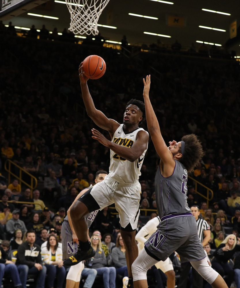 Iowa Hawkeyes forward Tyler Cook (25) against the Northwestern Wildcats Sunday, February 10, 2019 at Carver-Hawkeye Arena. (Brian Ray/hawkeyesports.com)