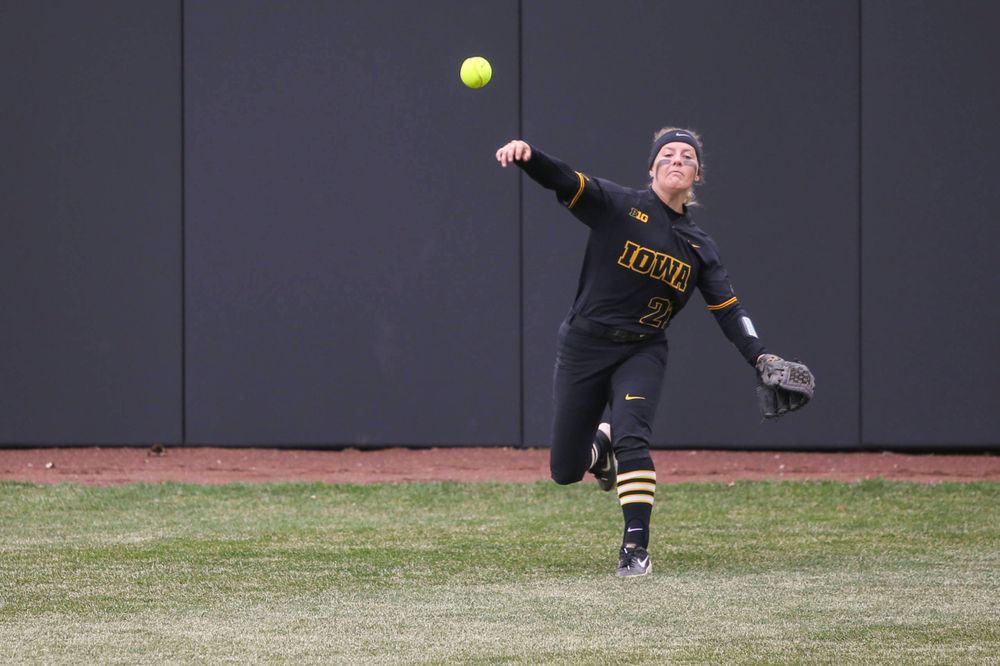 Iowa's Havyn Monteer (21) at game 2 vs Northwestern on Saturday, March 30, 2019 at Bob Pearl Field. (Lily Smith/hawkeyesports.com)