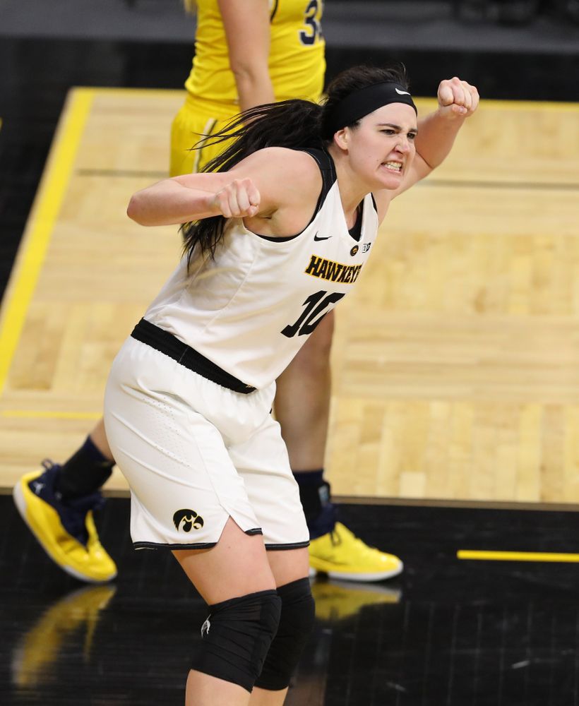 Iowa Hawkeyes forward Megan Gustafson (10) against the Michigan Wolverines Thursday, January 17, 2019 at Carver-Hawkeye Arena. (Brian Ray/hawkeyesports.com)