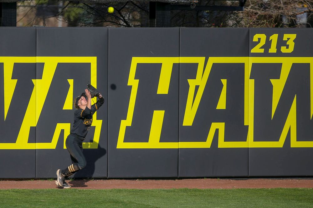 IowaÕs Havyn Monteer (21) at softball vs Illinois game 3 on Saturday, April 13, 2019 at Bob Pearl Field. (Lily Smith/hawkeyesports.com)