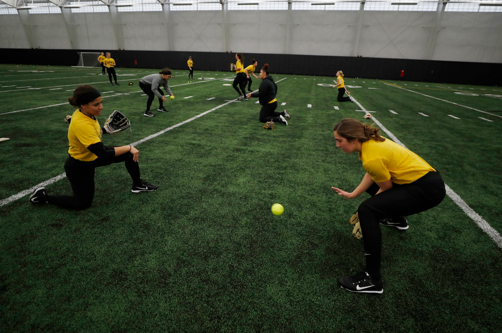 The Iowa Hawkeye practice Thursday, February 1, 2018 at the Hawkeye Tennis and Recreation Complex. (Brian Ray/hawkeyesports.com)