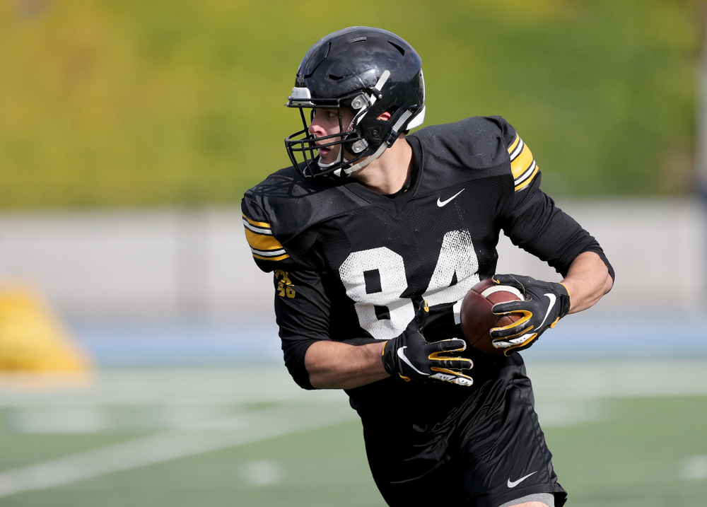 Iowa Hawkeyes tight end Sam LaPorta (84) during Holiday Bowl Practice No. 3 Tuesday, December 24, 2019 at San Diego Mesa College. (Brian Ray/hawkeyesports.com)