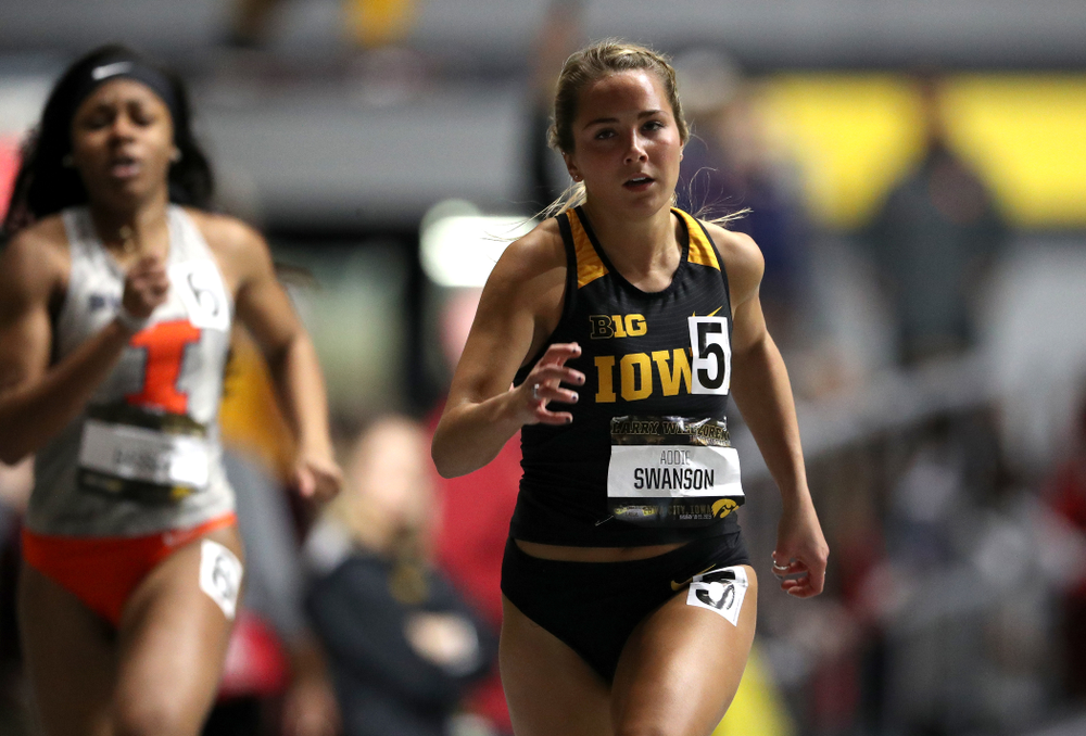 Iowa's Addie Swanson runs the 200-meters during the 2019 Larry Wieczorek Invitational Friday, January 18, 2019 at the Hawkeye Tennis and Recreation Center. (Brian Ray/hawkeyesports.com)