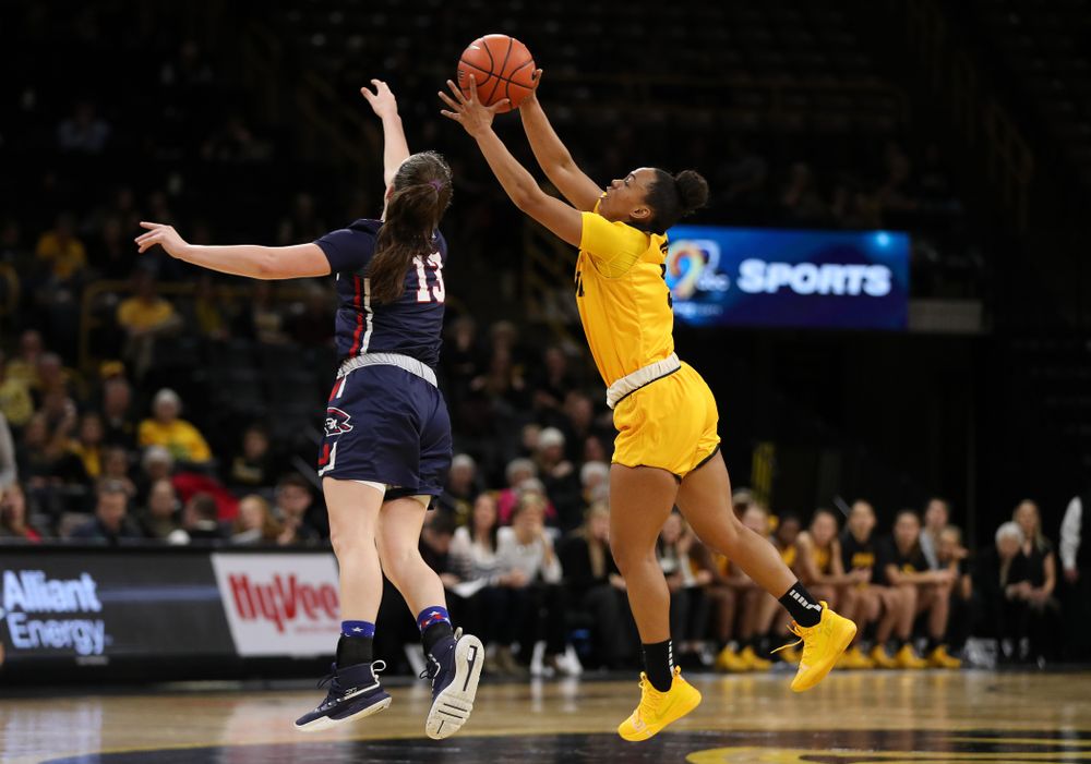 Iowa Hawkeyes guard Alexis Sevillian (5) against the Robert Morris Colonials Sunday, December 2, 2018 at Carver-Hawkeye Arena. (Brian Ray/hawkeyesports.com)