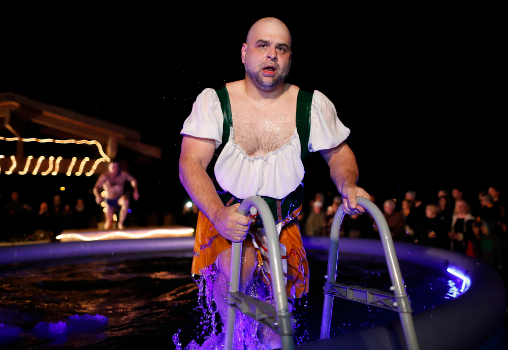 The Hawkeye Wrestling Club Arctic Plunge Saturday, January 27, 2018 at Brown Dear Golf Course in Coralville. (Brian Ray/hawkeyesports.com)