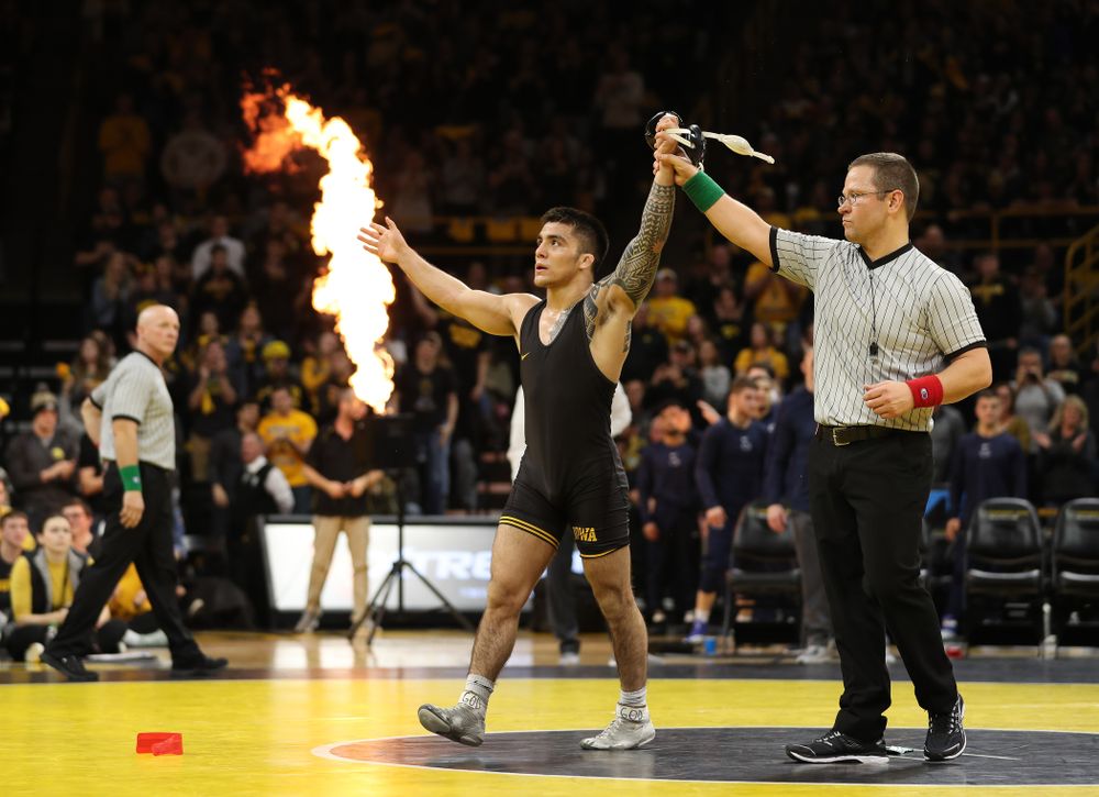 Iowa’s Pat Lugo wrestles Penn State’s Jarod Verkleeren at 149 pounds Friday, January 31, 2020 at Carver-Hawkeye Arena. Lugo defeated Verkleeren 6-1. (Brian Ray/hawkeyesports.com)