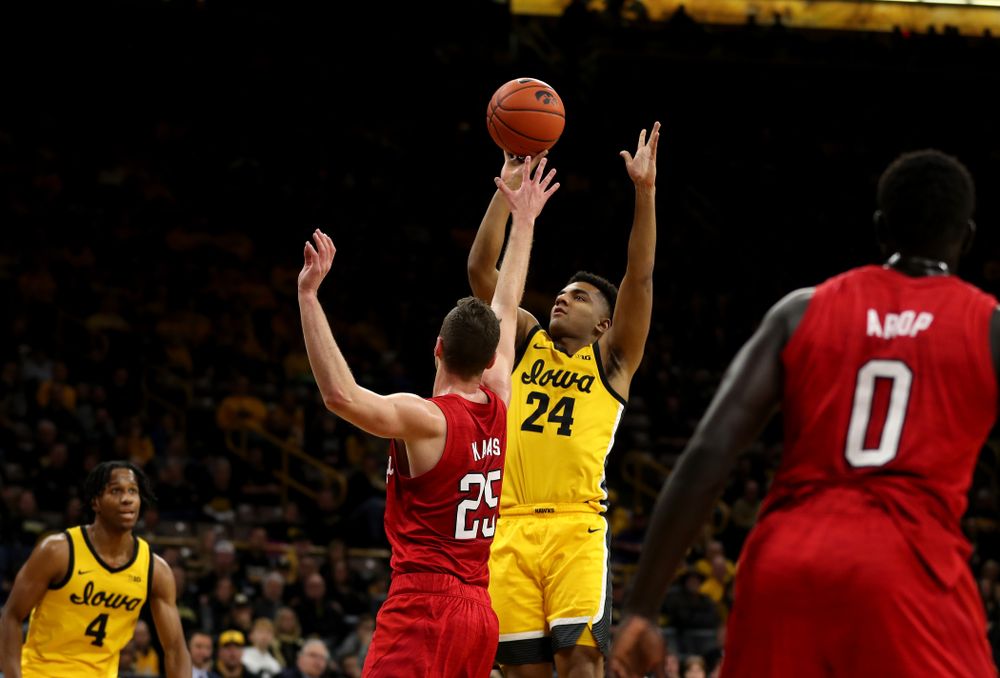Iowa Hawkeyes guard Nicolas Hobbs (24) against the Nebraska Cornhuskers Saturday, February 8, 2020 at Carver-Hawkeye Arena. (Brian Ray/hawkeyesports.com)