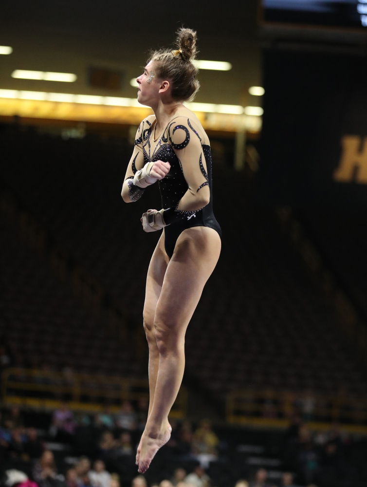 Iowa's Bridget Killian competes on the vault during their meet against Southeast Missouri State Friday, January 11, 2019 at Carver-Hawkeye Arena. (Brian Ray/hawkeyesports.com)