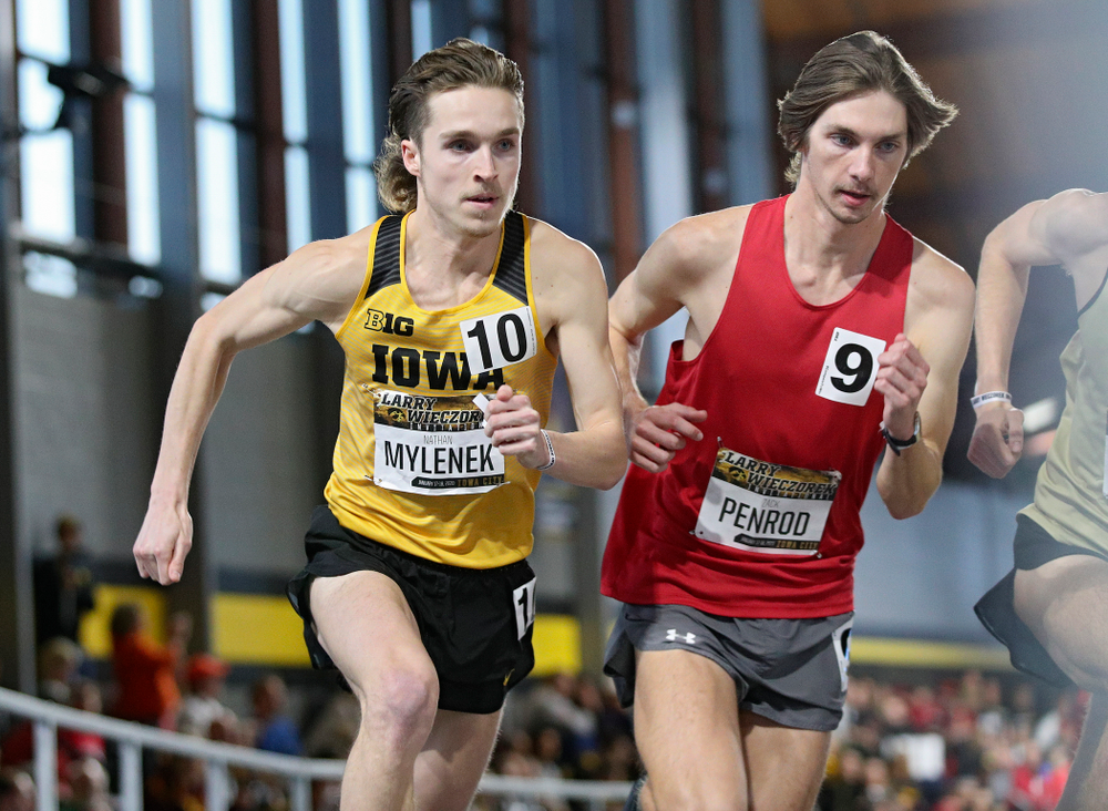 Iowa’s Nathan Mylenek runs the men’s 1 mile run event during the Larry Wieczorek Invitational at the Recreation Building in Iowa City on Saturday, January 18, 2020. (Stephen Mally/hawkeyesports.com)