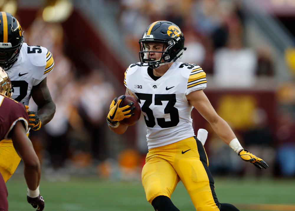 Iowa Hawkeyes defensive back Riley Moss (33) against the Minnesota Golden Gophers Saturday, October 6, 2018 at TCF Bank Stadium. (Brian Ray/hawkeyesports.com)