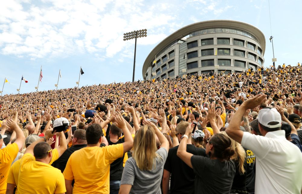 Fans wave to the University of Iowa Stead Family Children's Hospital between the first and second quarter of their Big Ten Conference football game at Kinnick Stadium in Iowa City on Saturday, Sep 7, 2019. (Stephen Mally/hawkeyesports.com)