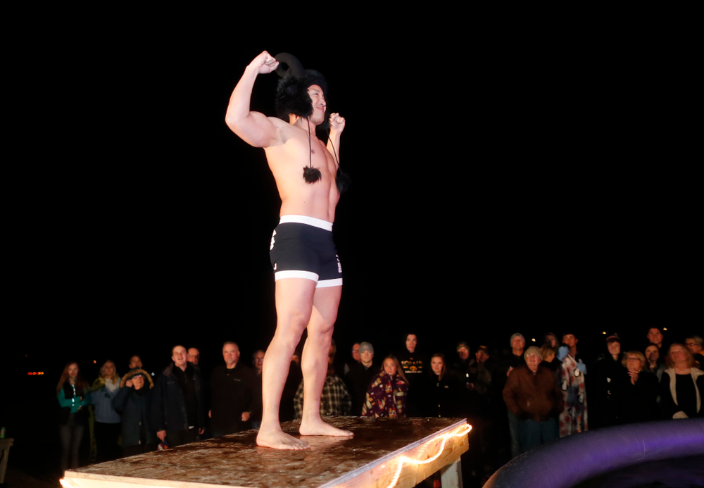 The Hawkeye Wrestling Club Arctic Plunge Saturday, January 27, 2018 at Brown Dear Golf Course in Coralville. (Brian Ray/hawkeyesports.com)