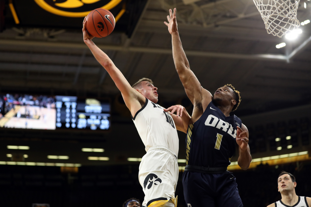 Iowa Hawkeyes guard Joe Wieskamp (10) against Oral Roberts Friday, November 15, 2019 at Carver-Hawkeye Arena. (Brian Ray/hawkeyesports.com)