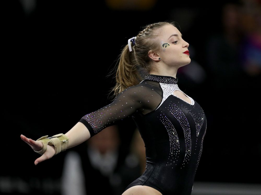 Iowa’s Lauren Guerin competes on the floor against Michigan State Saturday, February 1, 2020 at Carver-Hawkeye Arena. (Brian Ray/hawkeyesports.com)