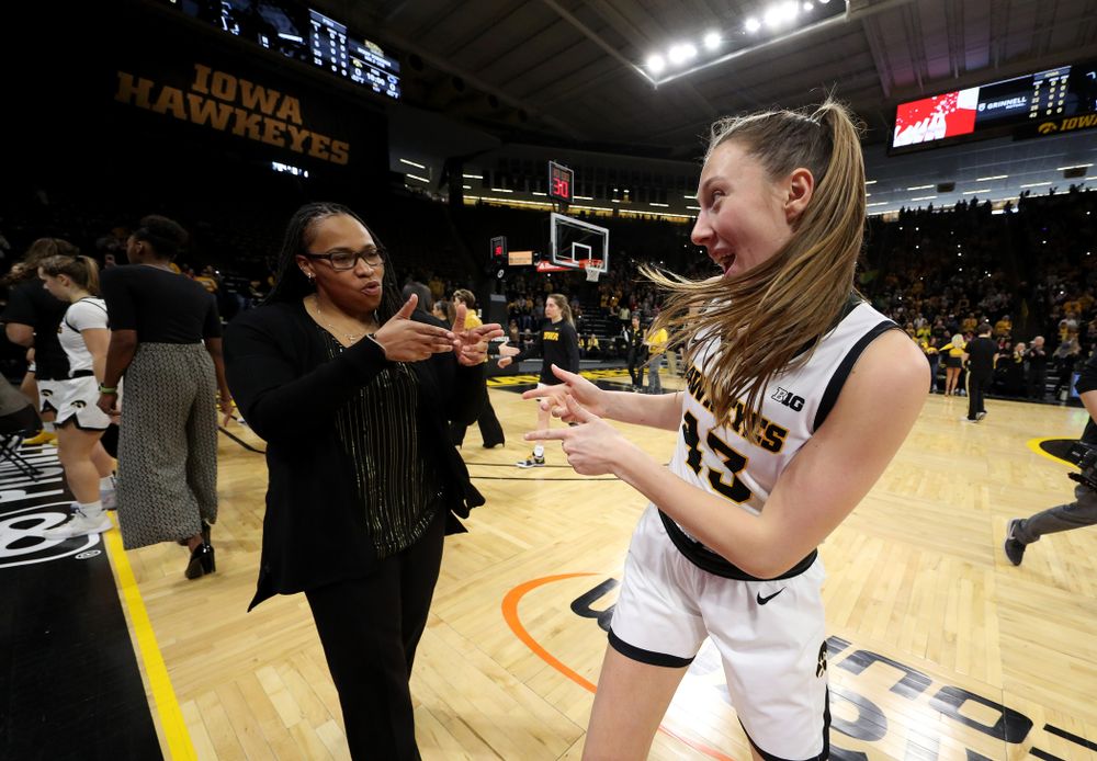 Iowa Hawkeyes forward Amanda Ollinger (43) and assistant coach Raina Harmon against Penn State Saturday, February 22, 2020 at Carver-Hawkeye Arena. (Brian Ray/hawkeyesports.com)