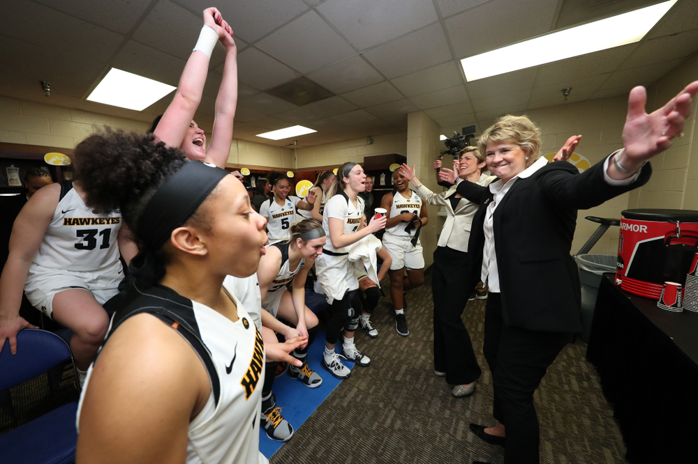 Iowa Hawkeyes head coach Lisa Bluder against the NC State Wolfpack in the regional semi-final of the 2019 NCAA Women's College Basketball Tournament Saturday, March 30, 2019 at Greensboro Coliseum in Greensboro, NC.(Brian Ray/hawkeyesports.com)