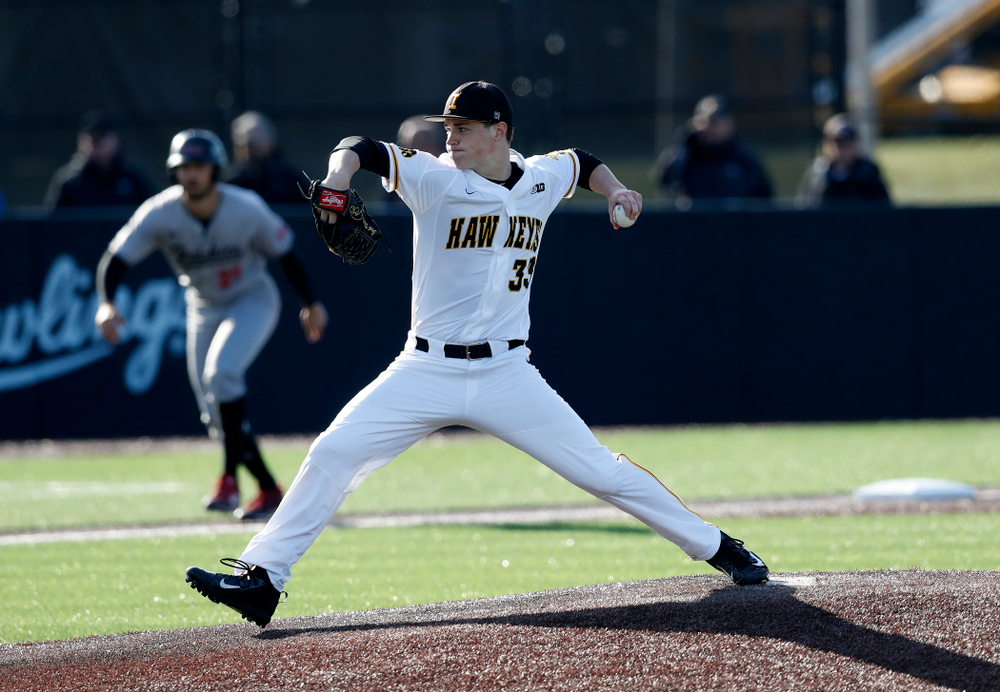 Iowa Hawkeyes pitcher Jack Dreyer (33) against Northern Illinois Tuesday, April 17, 2018 at Duane Banks Field. (Brian Ray/hawkeyesports.com)